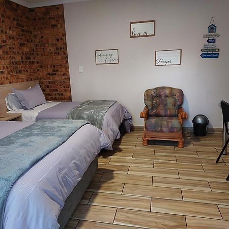 Twins Guest House Astoni Vanderbijlpark Luaran gambar