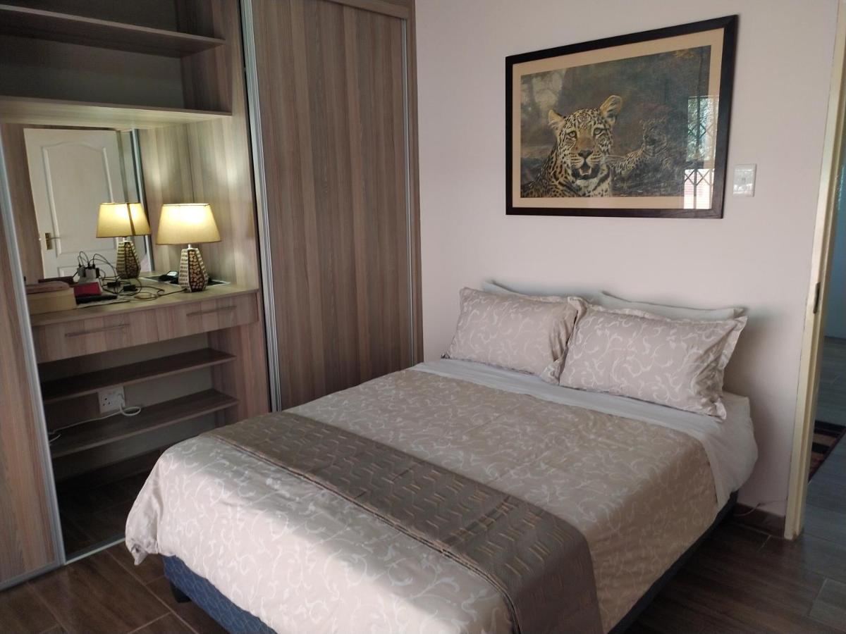 Twins Guest House Astoni Vanderbijlpark Luaran gambar
