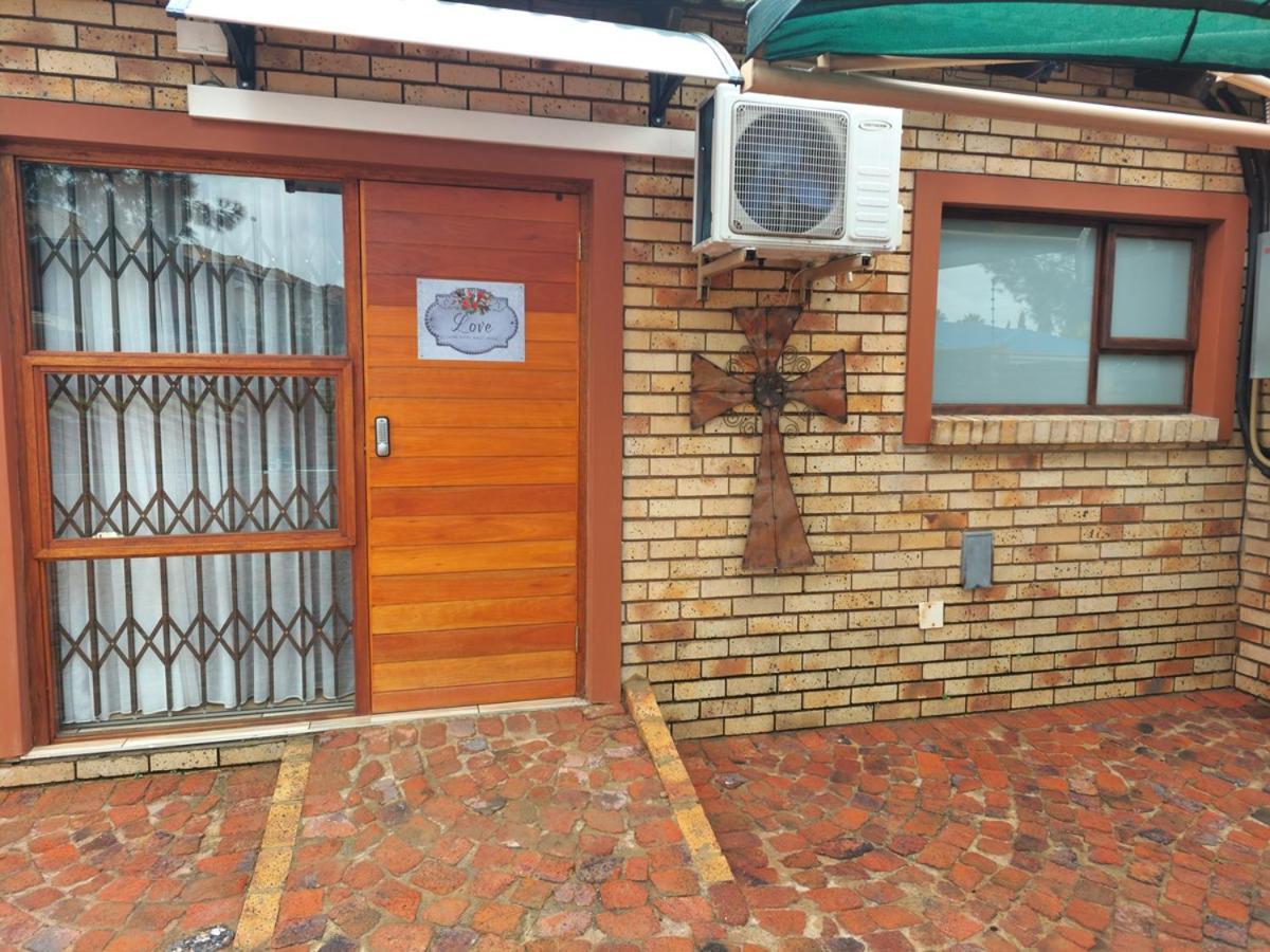 Twins Guest House Astoni Vanderbijlpark Luaran gambar
