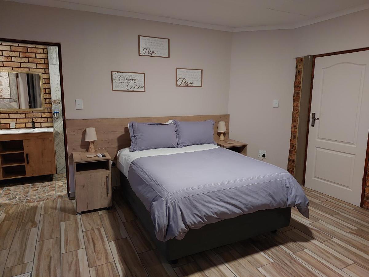 Twins Guest House Astoni Vanderbijlpark Bilik gambar