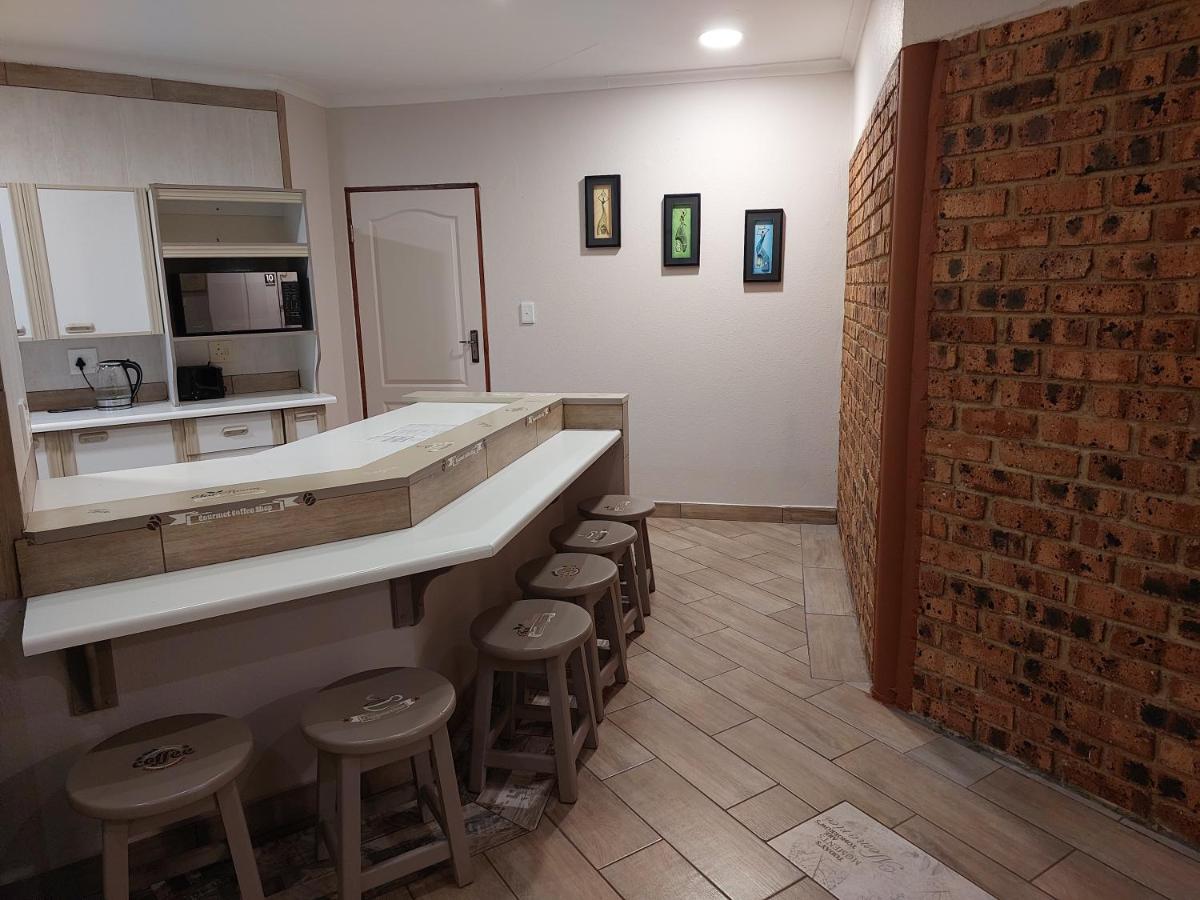 Twins Guest House Astoni Vanderbijlpark Luaran gambar