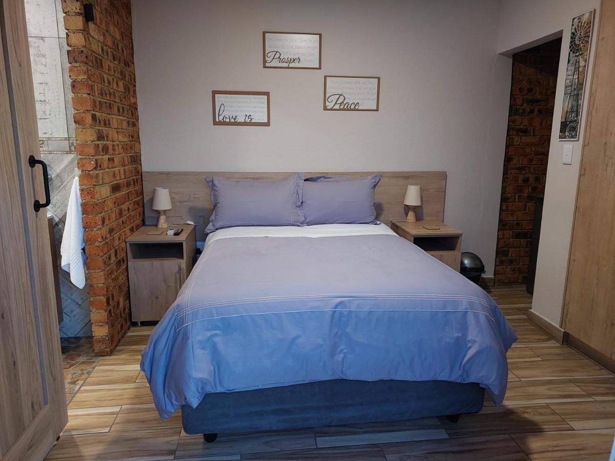 Twins Guest House Astoni Vanderbijlpark Bilik gambar