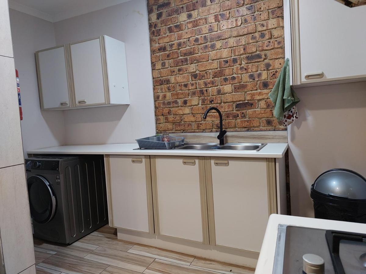 Twins Guest House Astoni Vanderbijlpark Luaran gambar