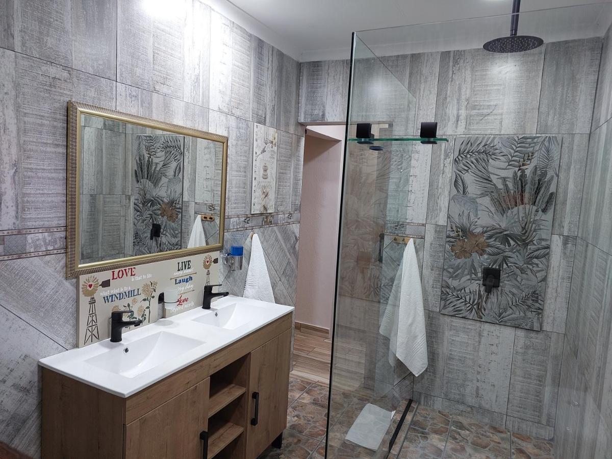 Twins Guest House Astoni Vanderbijlpark Bilik gambar