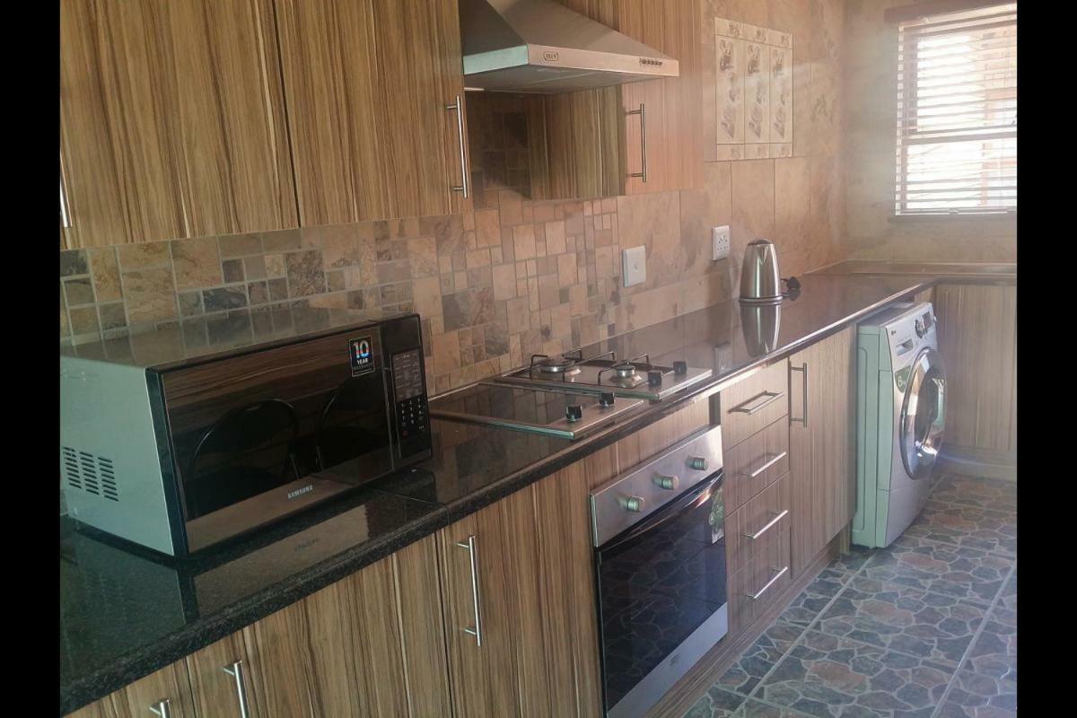 Twins Guest House Astoni Vanderbijlpark Luaran gambar