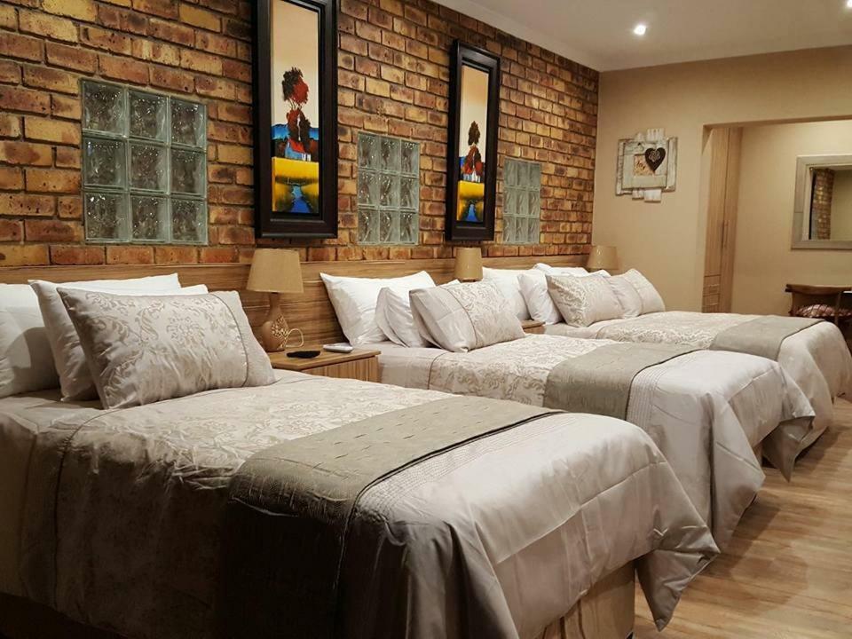 Twins Guest House Astoni Vanderbijlpark Luaran gambar